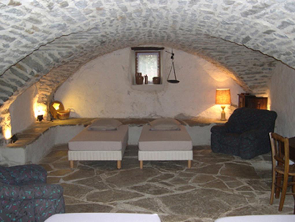 Bed and Breakfast La Bergerie Sainte-Eulalie-de-Cernon Pokoj fotografie